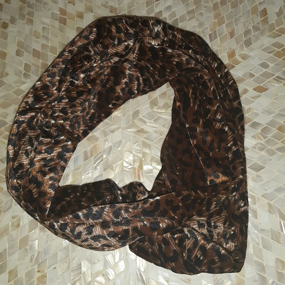 INC FAUX FUR LEOPARD INFINITY SCARF c